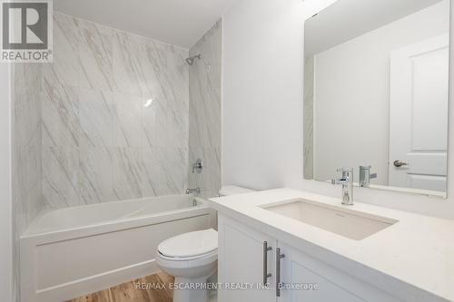 902 - 470 Dundas Street E, Hamilton, ON - Indoor Photo Showing Bathroom