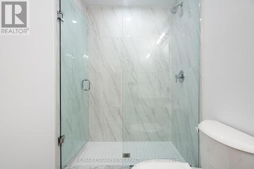 902 - 470 Dundas Street E, Hamilton, ON - Indoor Photo Showing Bathroom