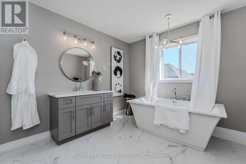 27 Spachman Street, Kitchener, ON - Indoor Photo Showing Bathroom