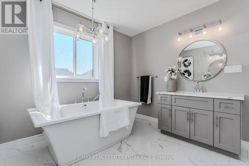 27 Spachman Street, Kitchener, ON - Indoor Photo Showing Bathroom