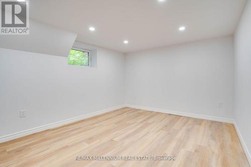 346 Reynolds Road, London, ON - Indoor Photo Showing Other Room