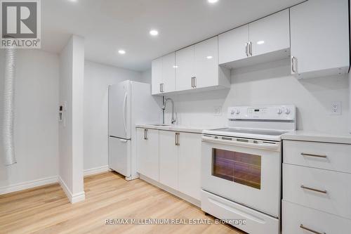 346 Reynolds Road, London, ON - Indoor Photo Showing Kitchen