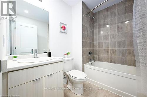 70 - 30 Time Square Boulevard, Hamilton, ON - Indoor Photo Showing Bathroom