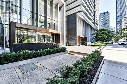 4607 - 42 Charles Street E, Toronto (Church-Yonge Corridor), ON - Outdoor With Facade