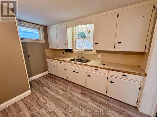 26 Market Street, Georgina, ON - Indoor Photo Showing Kitchen With Double Sink