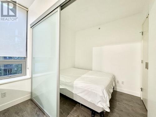 302 1308 Hornby Street, Vancouver, BC - Indoor Photo Showing Bedroom