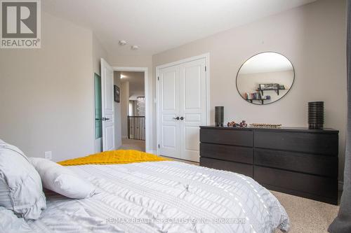 77 Taylor Drive, East Luther Grand Valley, ON - Indoor Photo Showing Bedroom