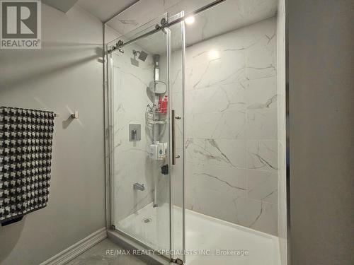 77 Taylor Drive, East Luther Grand Valley, ON - Indoor Photo Showing Bathroom