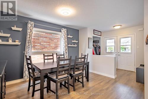 93 Bradley Avenue, Hamilton, ON - Indoor Photo Showing Dining Room