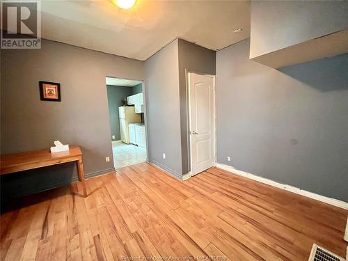 430-32 Campbell Avenue, Windsor, ON - Indoor Photo Showing Other Room