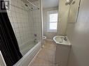 430-32 Campbell Avenue, Windsor, ON  - Indoor Photo Showing Bathroom 