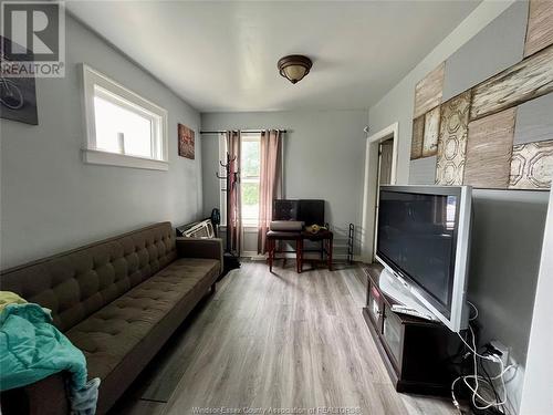 430-32 Campbell Avenue, Windsor, ON - Indoor