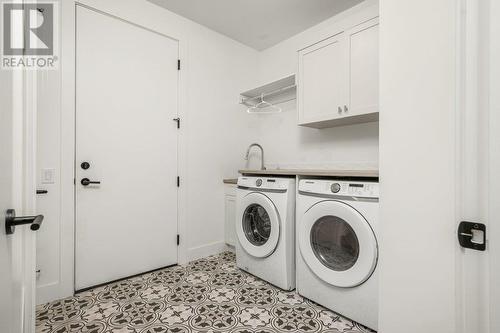 172 Diamond Way, Vernon, BC - Indoor Photo Showing Laundry Room