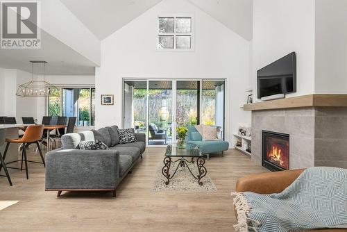 172 Diamond Way, Vernon, BC - Indoor Photo Showing Living Room With Fireplace