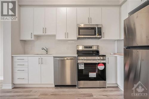 397 Codd'S Road Unit#317, Ottawa, ON - Indoor Photo Showing Kitchen With Upgraded Kitchen