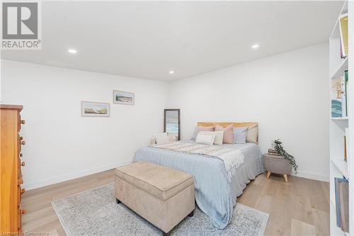 18 South Main Street Street, Thorold, ON - Indoor Photo Showing Bedroom