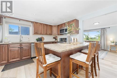 18 South Main Street Street, Thorold, ON - Indoor Photo Showing Kitchen