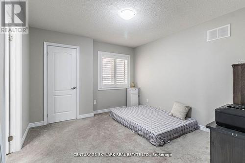 15 Ingleside Road, Brampton, ON - Indoor Photo Showing Bedroom