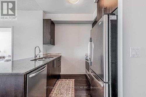 312 - 2240 Lake Shore Boulevard W, Toronto, ON - Indoor Photo Showing Kitchen With Double Sink With Upgraded Kitchen