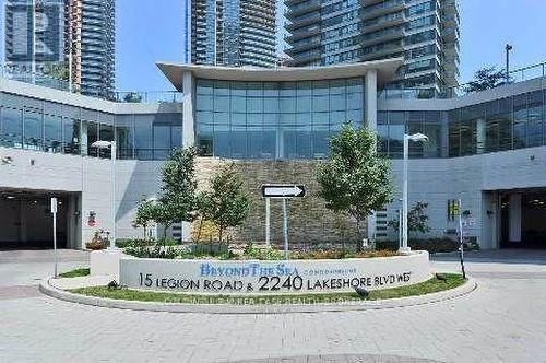 312 - 2240 Lake Shore Boulevard W, Toronto, ON - Outdoor