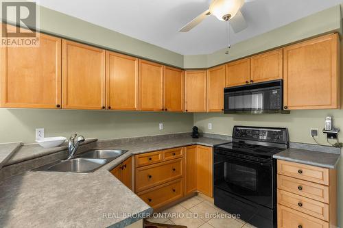 55 Stephanie Lane, Barrie, ON - Indoor Photo Showing Kitchen With Double Sink