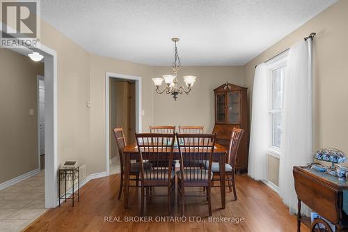 55 Stephanie Lane, Barrie, ON - Indoor Photo Showing Dining Room