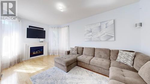 25 Thistle Avenue, Richmond Hill, ON - Indoor Photo Showing Living Room With Fireplace