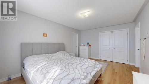 25 Thistle Avenue, Richmond Hill, ON - Indoor Photo Showing Bedroom