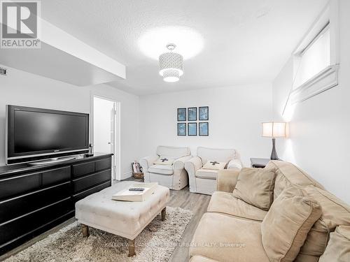 50 Exmoor Drive, Toronto, ON - Indoor Photo Showing Living Room