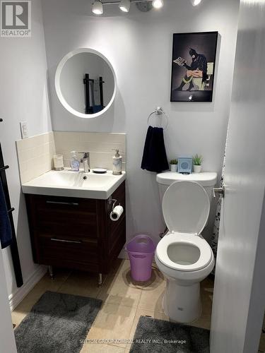 #14 - 35 Four Winds Drive, Toronto (York University Heights), ON - Indoor Photo Showing Bathroom