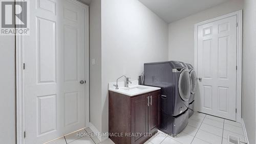 195 Sussexvale Drive, Brampton (Sandringham-Wellington), ON - Indoor Photo Showing Laundry Room