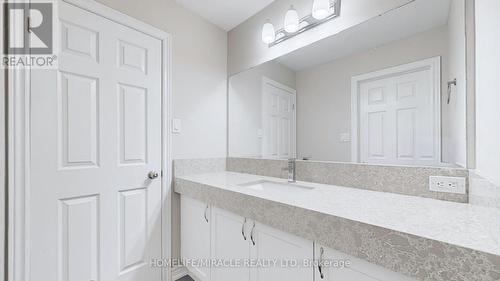 195 Sussexvale Drive, Brampton (Sandringham-Wellington), ON - Indoor Photo Showing Bathroom