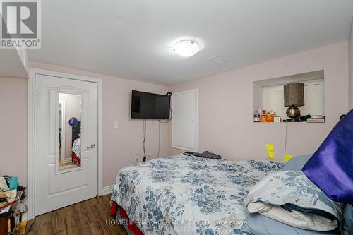 195 Sussexvale Drive, Brampton (Sandringham-Wellington), ON - Indoor Photo Showing Bedroom