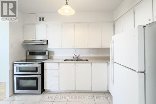 607 - 3533 Derry Road E, Mississauga, ON - Indoor Photo Showing Kitchen With Double Sink