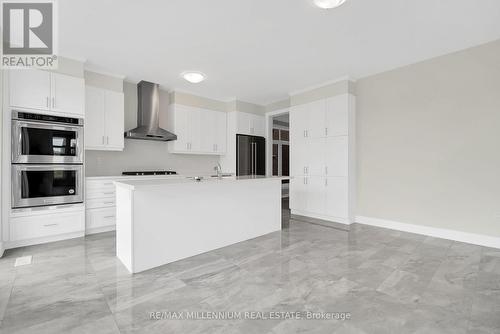 2 Catherwood Court, Brampton, ON - Indoor Photo Showing Kitchen