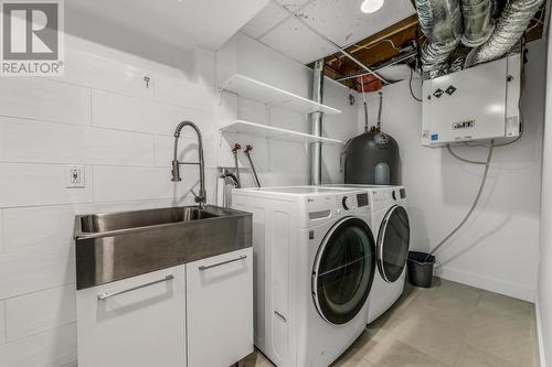 80 Royal Oak Drive, St. John'S, NL - Indoor Photo Showing Laundry Room