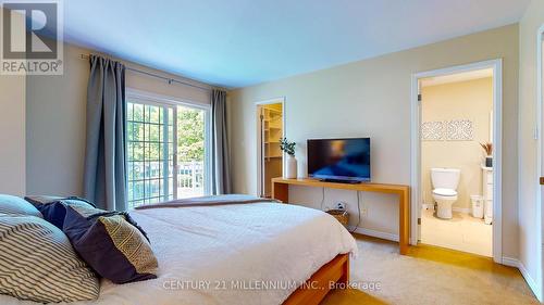 2 - 162 Settlers Way, Blue Mountains, ON - Indoor Photo Showing Bedroom