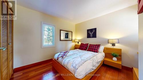 2 - 162 Settlers Way, Blue Mountains, ON - Indoor Photo Showing Bedroom