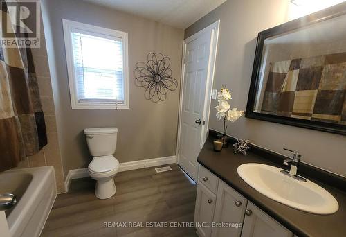 91 Red Clover Crescent N, Kitchener, ON - Indoor Photo Showing Bathroom