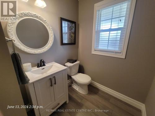 91 Red Clover Crescent N, Kitchener, ON - Indoor Photo Showing Bathroom