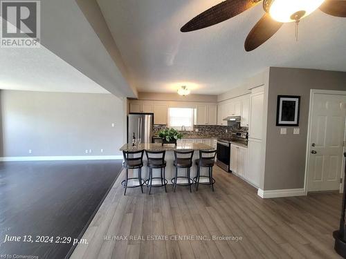 91 Red Clover Crescent N, Kitchener, ON - Indoor Photo Showing Dining Room