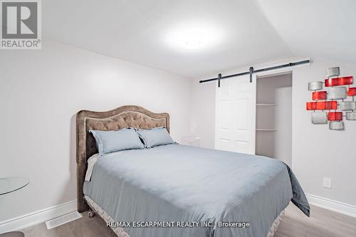 4733 River Road, Niagara Falls, ON - Indoor Photo Showing Bedroom