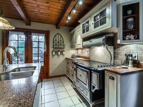 Kitchen - 3985 Rue Bel-Air, Saint-Hyacinthe, QC - Indoor Photo Showing Kitchen With Double Sink