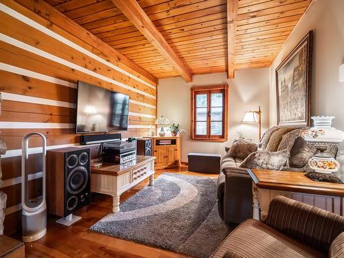 Living room - 3985 Rue Bel-Air, Saint-Hyacinthe, QC - Indoor