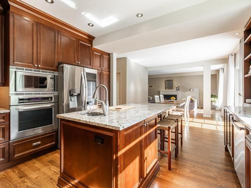 Kitchen - 349 Rue Woodcroft, Hudson, QC - Indoor Photo Showing Kitchen With Upgraded Kitchen