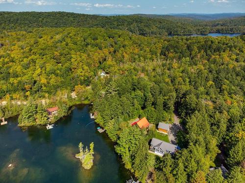 Photo aÃ©rienne - 670 Ch. Blackburn, Val-Des-Monts, QC - Outdoor With Body Of Water With View