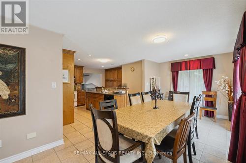 3180 Fleming Boulevard, Innisfil, ON - Indoor Photo Showing Dining Room