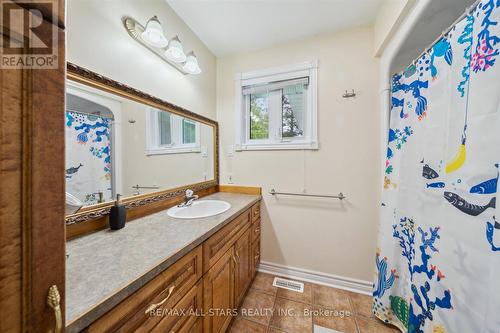 3180 Fleming Boulevard, Innisfil, ON - Indoor Photo Showing Bathroom