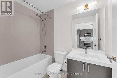 2801 - 7895 Jane Street, Vaughan, ON - Indoor Photo Showing Bathroom