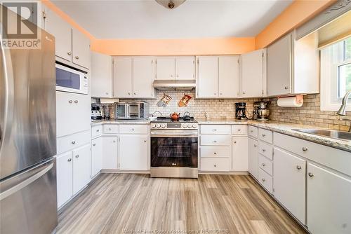 388 County Rd 27 East, Lakeshore, ON - Indoor Photo Showing Kitchen